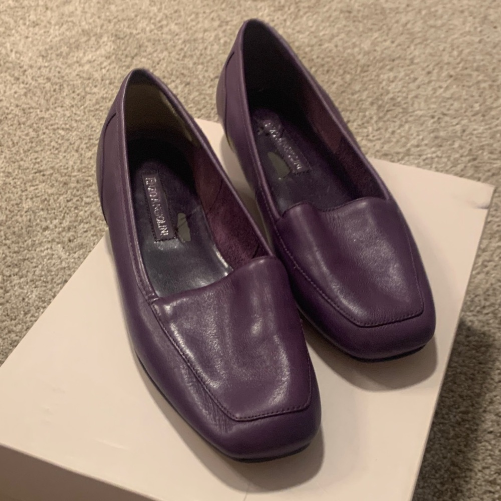 Enzo Angiolini Deep Purple Women's Flats with Leather Soles Size 7 1/2 W